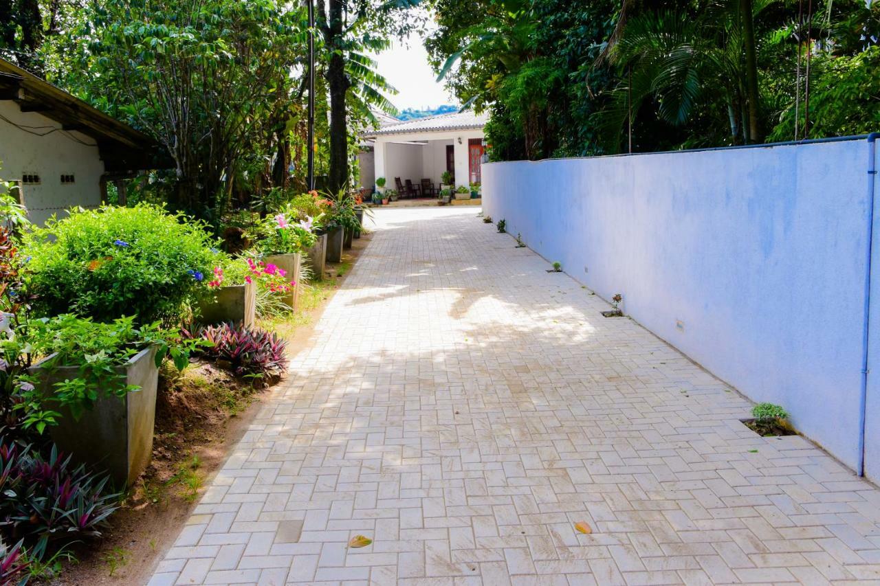 Homestay Garden Rest Kandy Ngoại thất bức ảnh